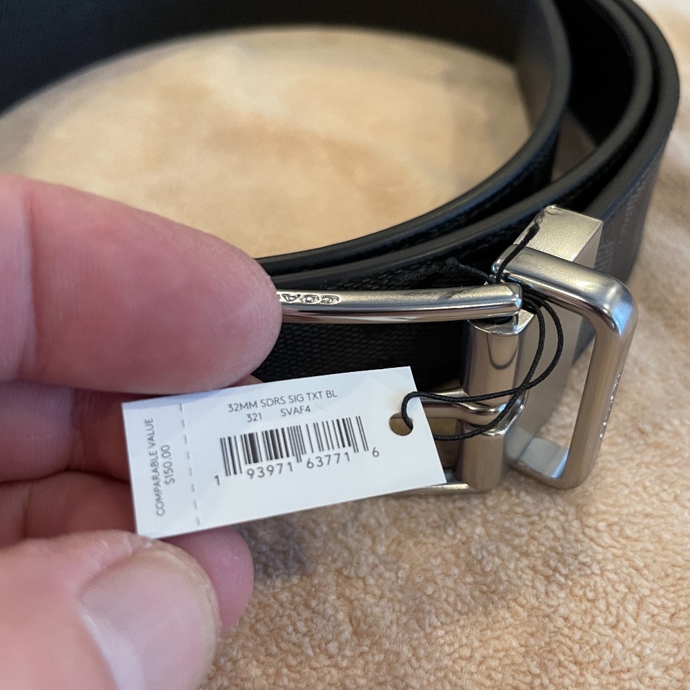 Coach Monogram leather Items - Picture 12 of 16